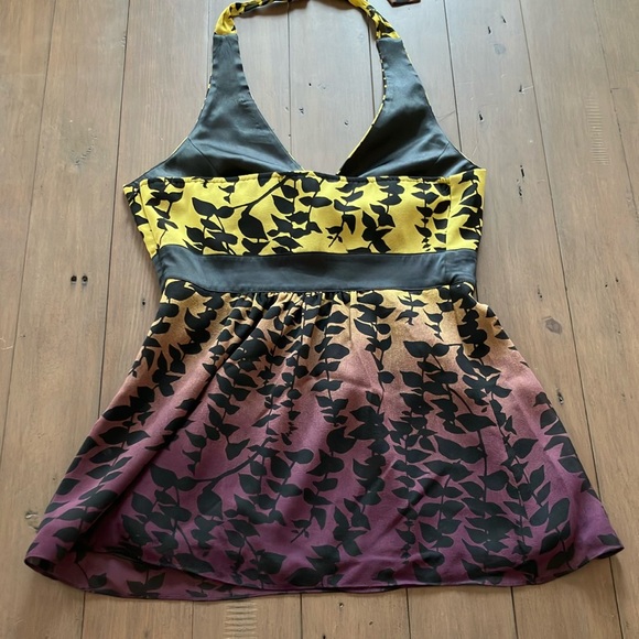 Express V-Neck Halter Top - Picture 5 of 7